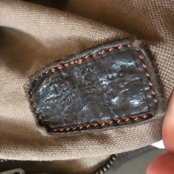 Handmade soft broken in Italian leather handbag. - Picture 6 of 6